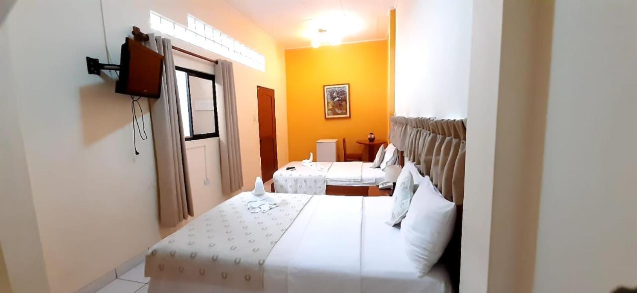 Hostal Huayruro Iquitos Exterior photo
